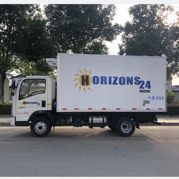 Sinotruk Howo Pequeño camión de caja frigorífica 95km/h 130hp 5 toneladas Mini camión refrigerado