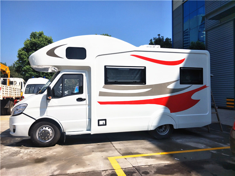La caravana Van Foton, coche que acampaba al aire libre de la transmisión automática rv de la fibra de vidrio adornó