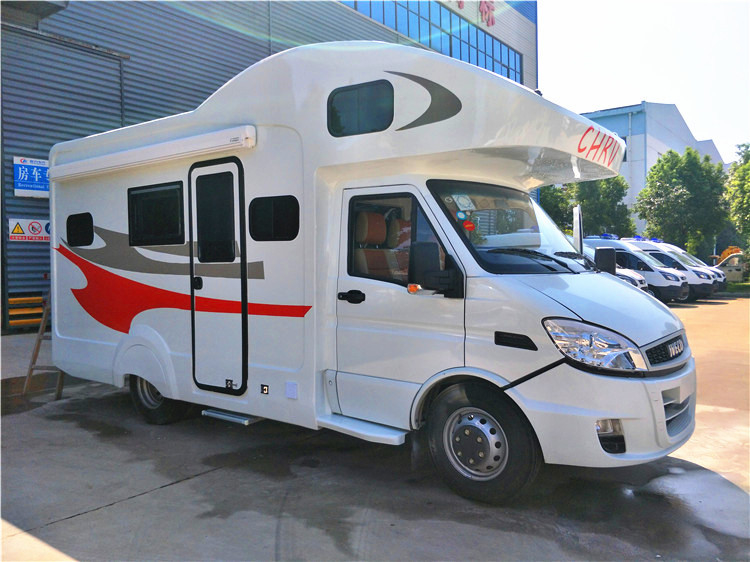 La caravana Van Foton, coche que acampaba al aire libre de la transmisión automática rv de la fibra de vidrio adornó