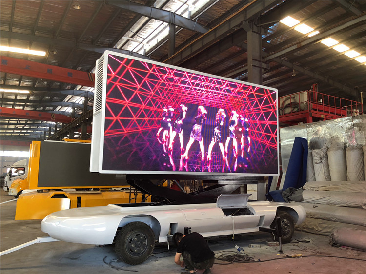tamaño del módulo del remolque 192*192m m de la publicidad de 220V LED, remolque de la cartelera de Digitaces del Doble-árbol