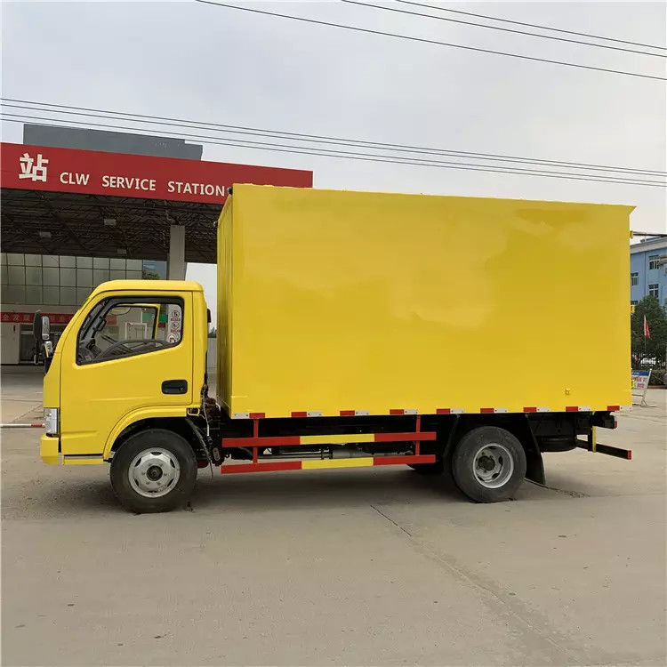 Camión del cargo del tamaño de Dongfeng 3,5 Ton Light Duty Van Truck Small