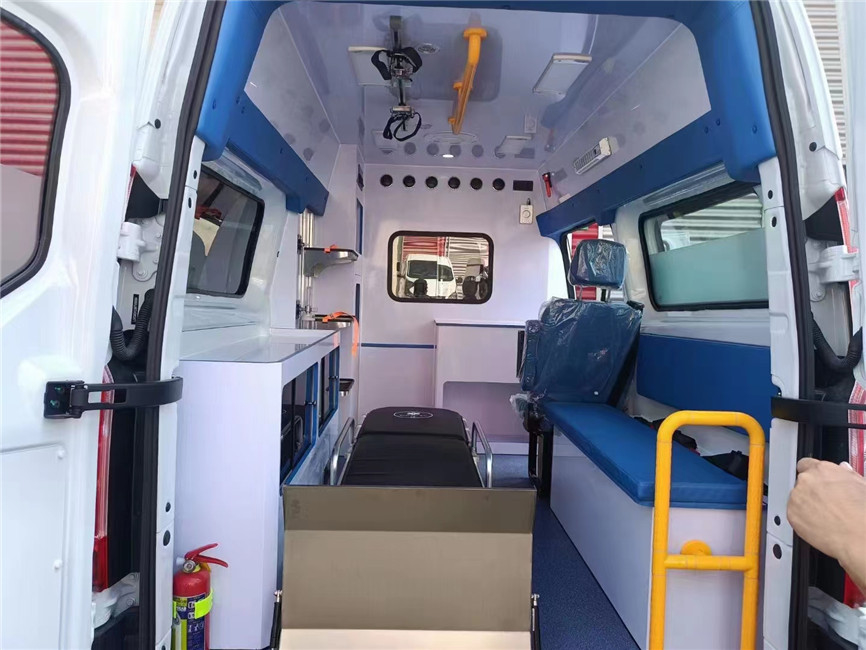 6 asientos Diésel Ambulancia de servicio medio Monitoreo de emergencia Ford V362 Transit Furgoneta de ambulancia
