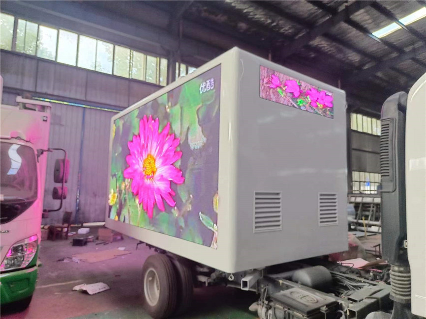 P5 P6 Anuncio Digital Cartelera LED Display móvil Camión exterior de color completo con generador