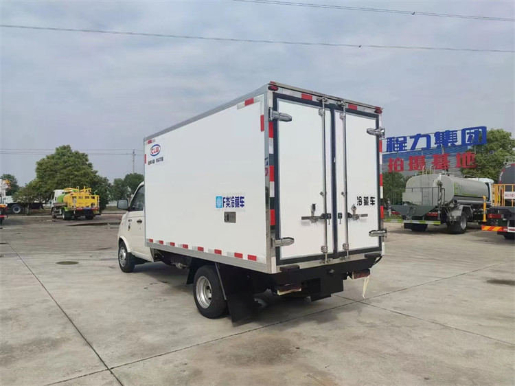 6 camión del congelador de Foton Mini Refrigerator Truck 110km/H de la rueda pequeño en Dubai