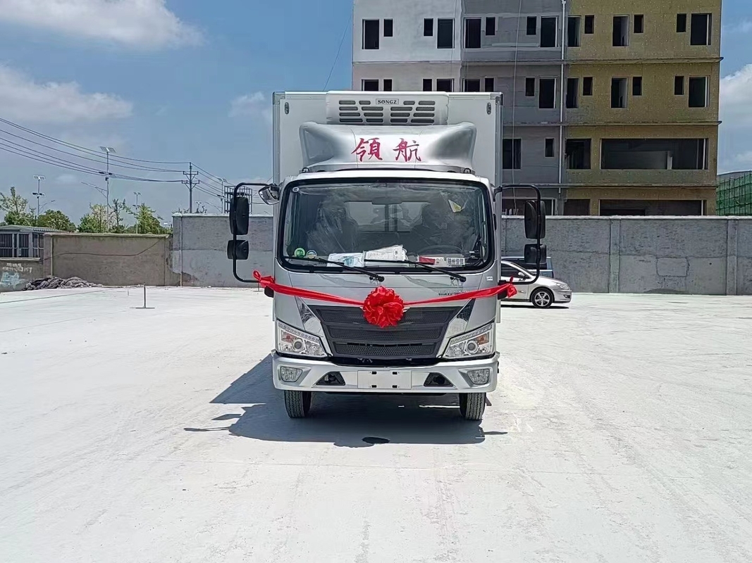 Camión refrigerado de 3 toneladas de 130 CV para el transporte de helados con China Iso Ccc