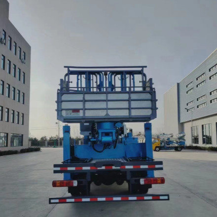 El camión 6 de la plataforma de trabajo aéreo 140KW rodó el camión diesel del cubo del EURO 3