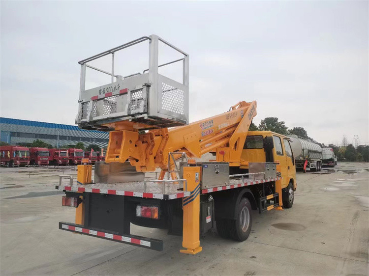 Isuzu 18m Plataforma hidráulica de trabajo aéreo Camión hombre telescopio de elevación 360° Gira