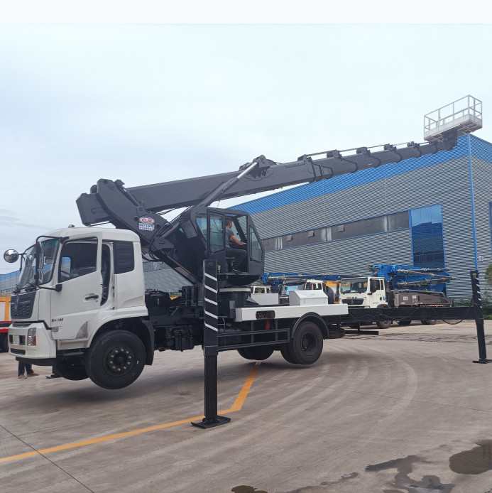 Camión modificado para requisitos particulares de la plataforma de trabajo aéreo de los 45m para el trabajo interior y al aire libre