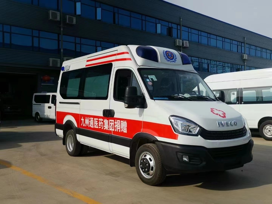 Ambulancia con dimensiones generales de 5670 X 2011 X 2790 y peso bruto aproximado de X 4000