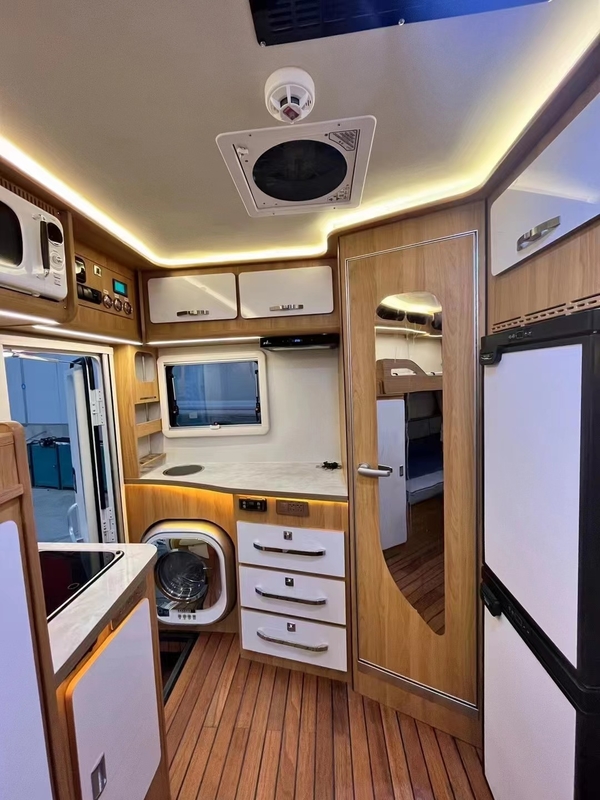 5995x2350x2950mm Caravana RV Furgoneta OEM Servicio Desnudo con Depilación por Roro Ship