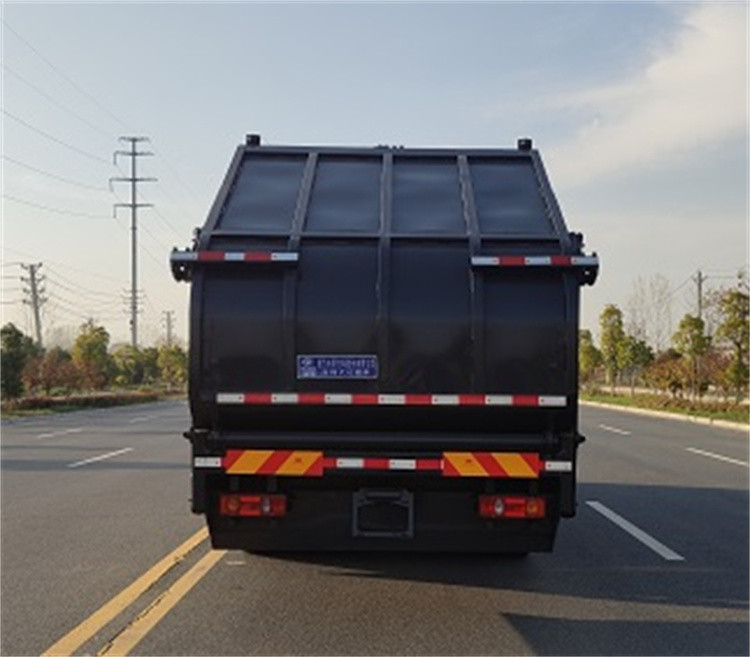 Camión de basura Lavar Dongfeng 5995 Kg Compactor Camión de basura Con chasis de acero al carbono