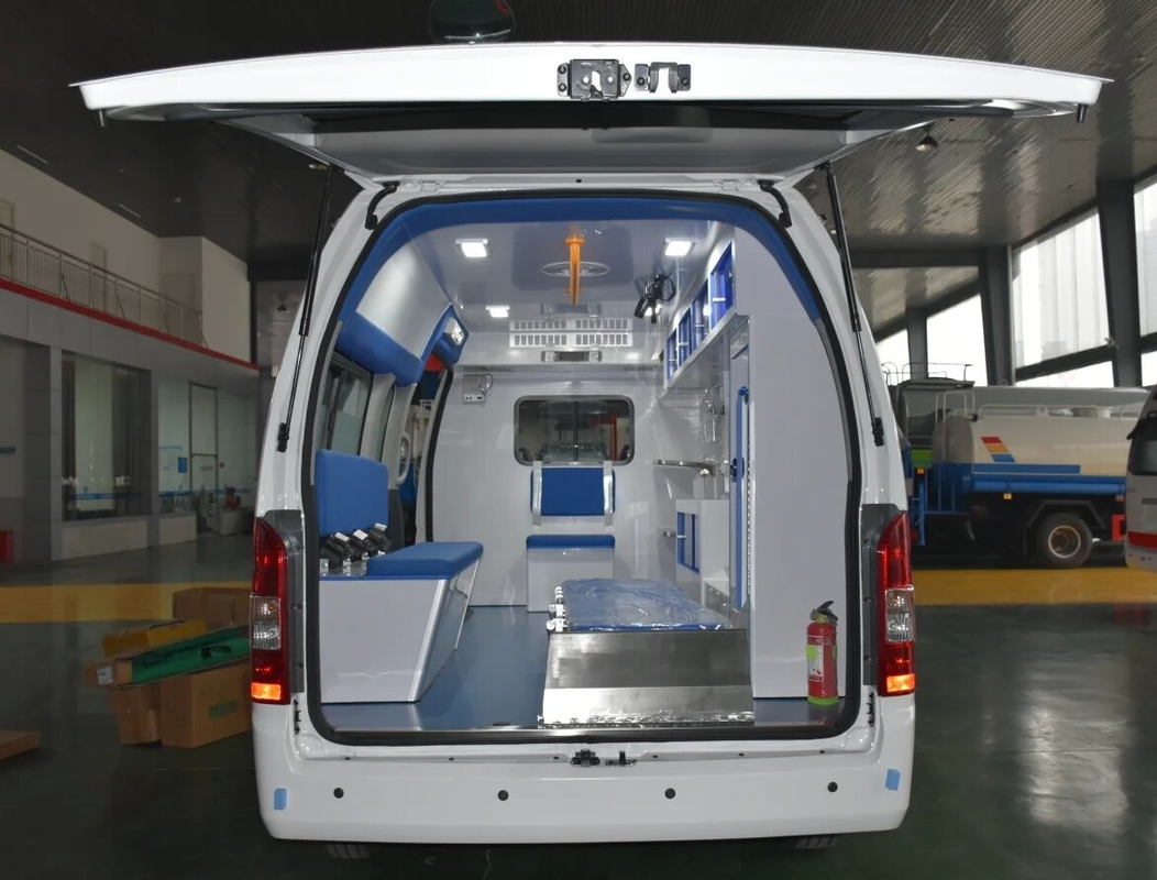 Ambulancias de emergencia LHD/RHD con neumáticos de conducción 195/75R16LT Vehículo de ambulancia tipo 4x2 para la venta