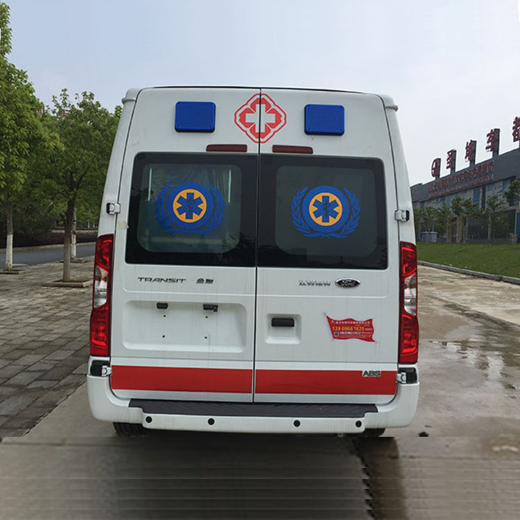Vehículo de ambulancia Vehículos médicos móviles personalizables 3-8m Largo 4x2 Tipo de conducción