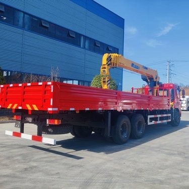 6*4 Boom Dongfeng camión telescópico recto grúa montada para necesidades de levantamiento pesado