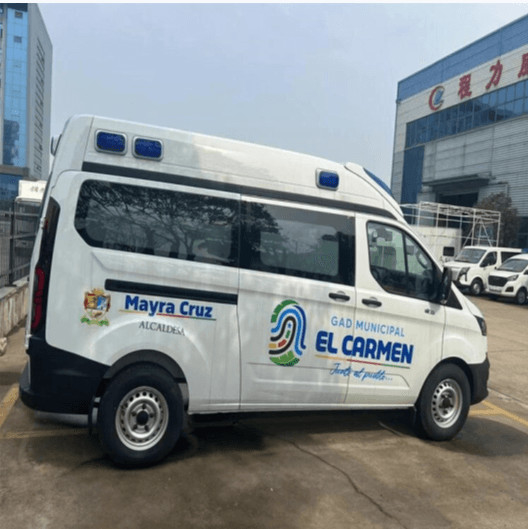 145 km/h Servicio de emergencia ambulancia diesel para la venta con 215/75r16lt Tipo