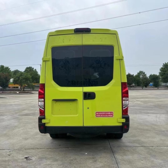 4*2 Iveco Ambulancias Euro 6 clásico vehículo de rescate de emergencia con velocidad máxima de 145 km/h