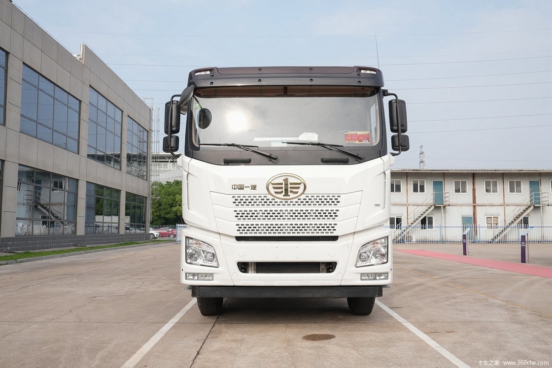 Euro 5 12 ruedas camión mezclador de cemento 12m3 camión de cemento diesel de hormigón con bomba para la venta