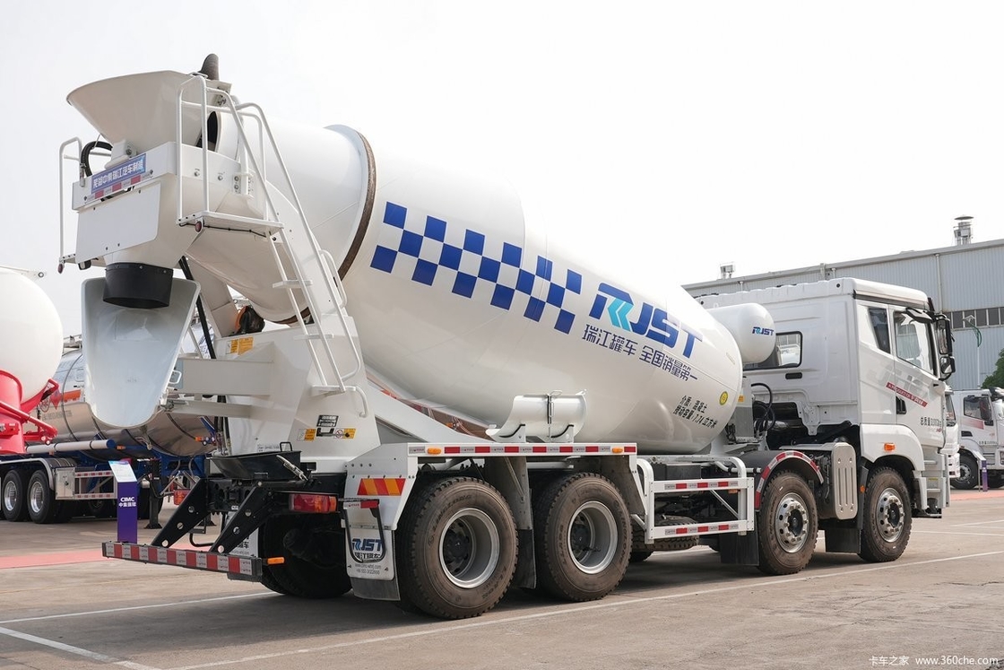 Euro 5 12 ruedas camión mezclador de cemento 12m3 camión de cemento diesel de hormigón con bomba para la venta