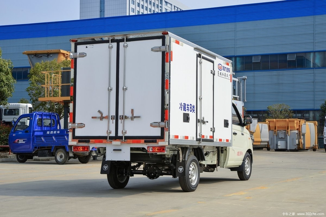 Vans de refrigeración de Dongfeng 4x2 6x4 Vans de ambulancia 10 toneladas -5 a -15 grados