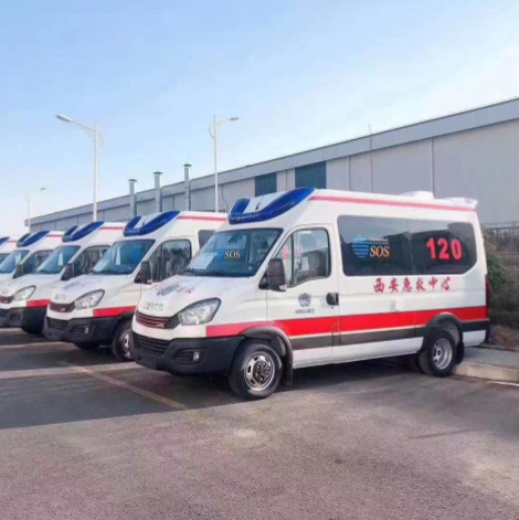 IVECO Ambulancia automática/manual para el hospital con aproximadamente X 2970 kg de peso neto Ambulancia tipo 3 a la venta