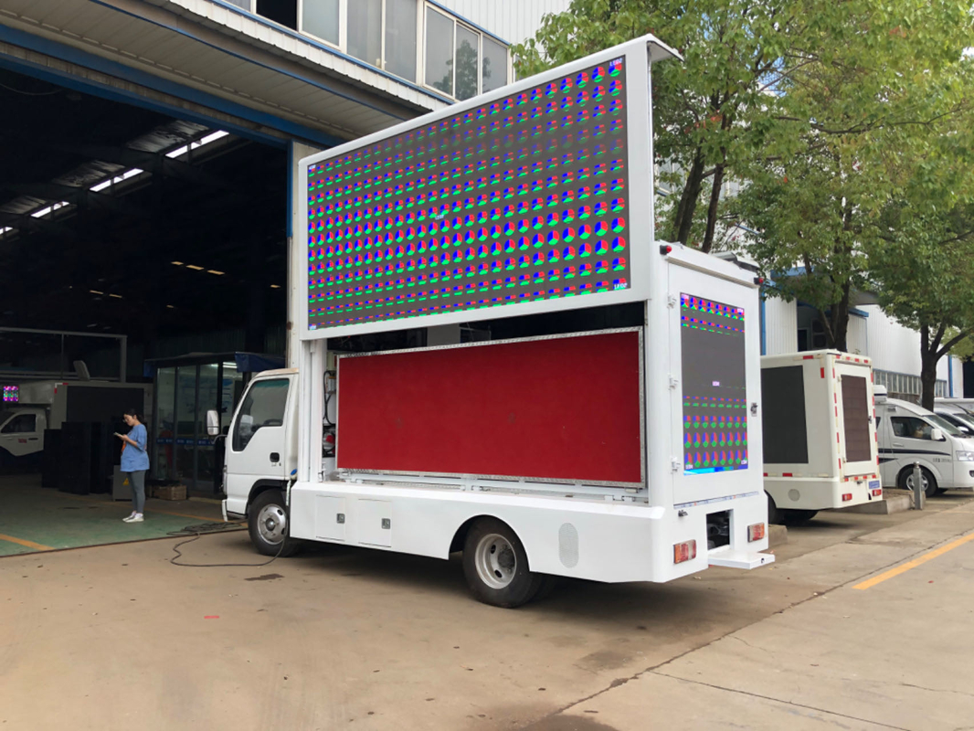 Isuzu 4*2 Euro 5 Led Display Box Camión móvil con pantalla de LED Panfletos de anuncios Camión publicitario Camión de LED a la venta