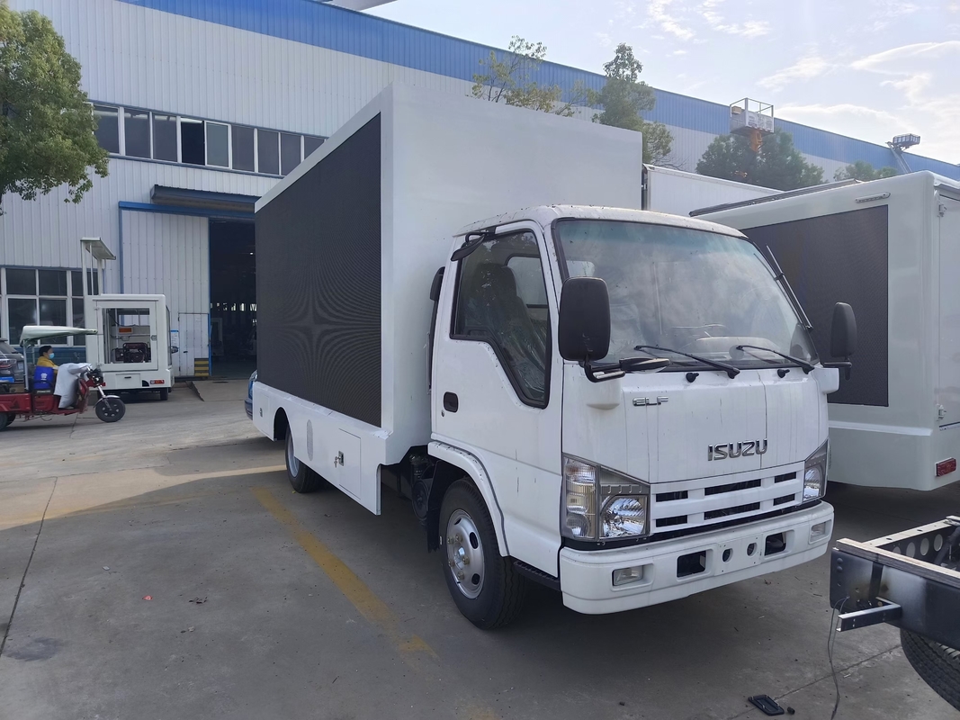 Marca japonesa Isuzu Camión LED móvil Publicidad P3 P4 P5 Pequeño remolque LED móvil LED